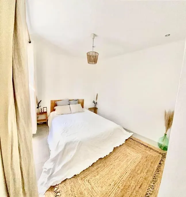 Villa Maison Avec Jardin Et 3 Petits Chats , Proche Du Chateau Lacoste Le Puy-Sainte-Reparade
