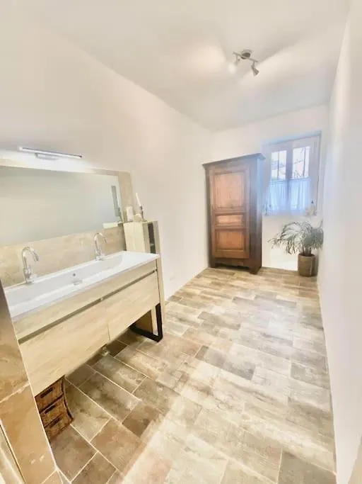 Villa Maison Avec Jardin Et 3 Petits Chats , Proche Du Chateau Lacoste Le Puy-Sainte-Reparade France